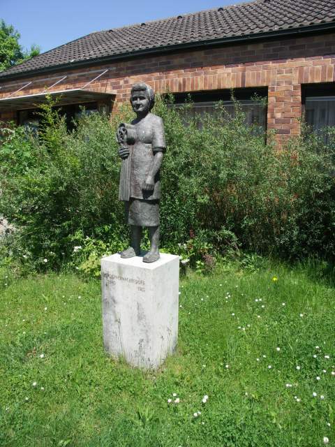 Klopfermacherin in Neuensee, Schwürbitzer Straße